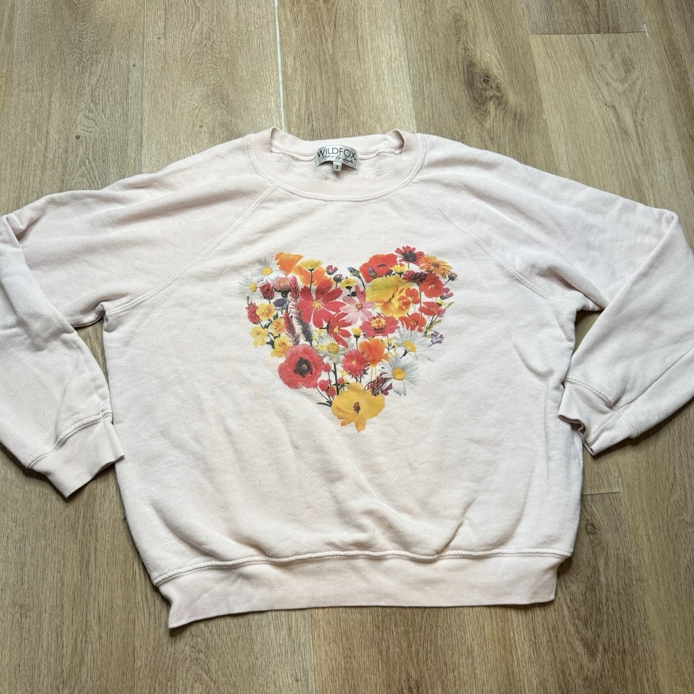 Wild Fox Blooming Hearts Graphic Sweater Small Piling*